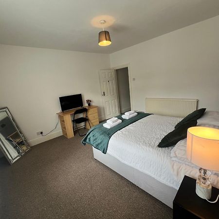 The Coral Guest House 1 Fratton Park Portsmouth Exterior photo